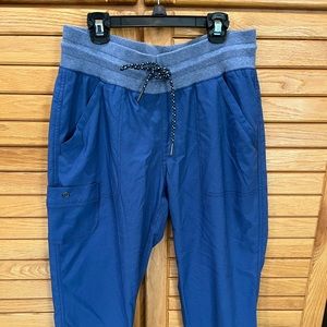 Womens Columbia pants, size medium